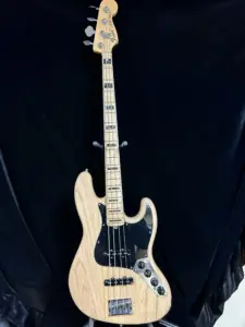 Used Fender American Deluxe Jazz Bass