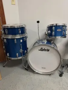 Vintage Apollo (Pearl stencil)